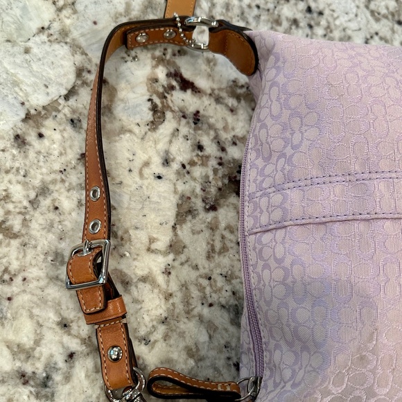 Vintage Never Used Coach Lavender Small Signature C Jacquard Satchel From 2000s - Picture 9 of 14